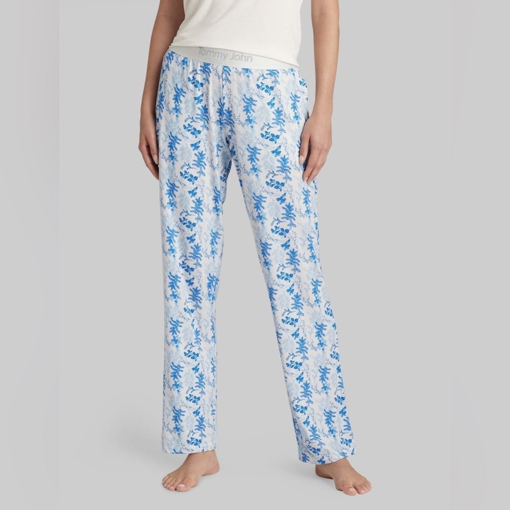 Tommy John Women's Second Skin
Sleep Pant in Blue Holiday Toile